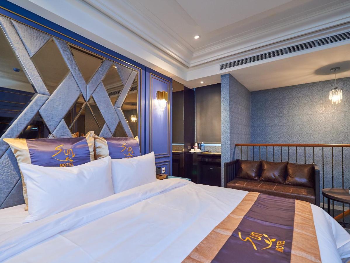Sun Motel Kaohsiung Extérieur photo